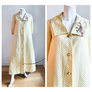 Vintage Textured Pastel PInk a line Button  Down House Robe M